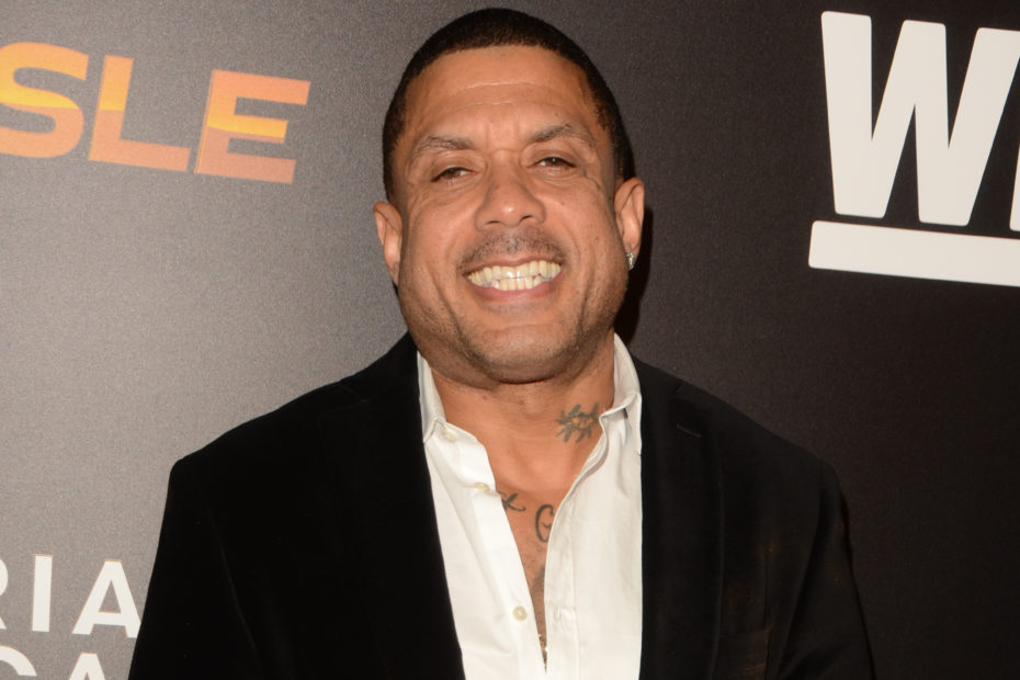 LOS ANGELES - NOV 19 Benzino at the Premieres Of Marriage Boot Camp Reality Stars and Ex-isle at the Le Jardin on November 19, 2015 in Los Angeles, CA