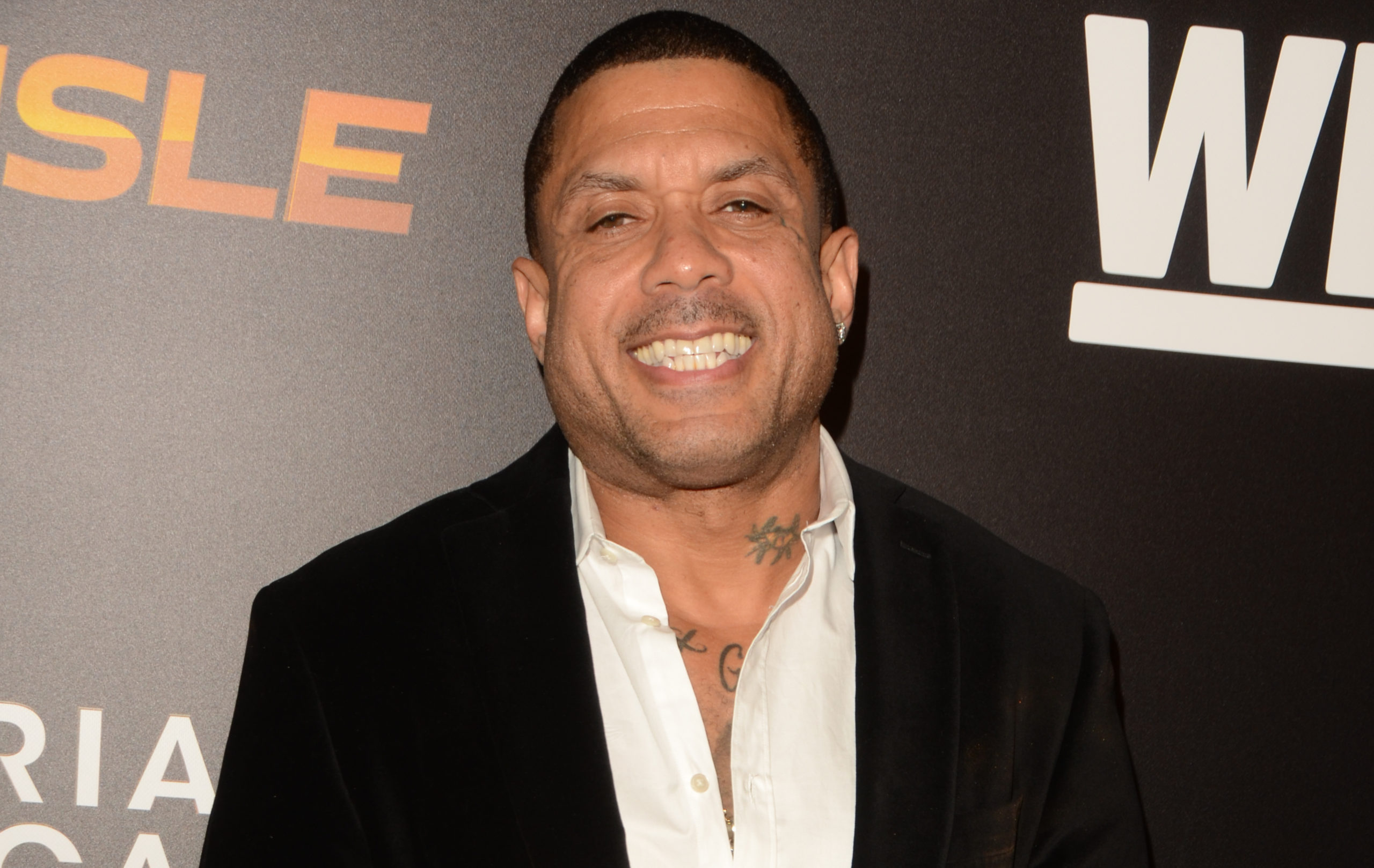 LOS ANGELES - NOV 19 Benzino at the Premieres Of Marriage Boot Camp Reality Stars and Ex-isle at the Le Jardin on November 19, 2015 in Los Angeles, CA
